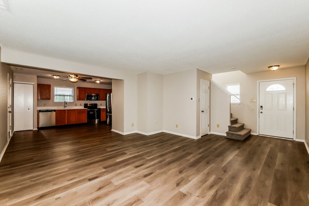 Building Photo - 8036 States Bend Dr