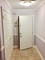 Building Photo - 142 Totowa Rd