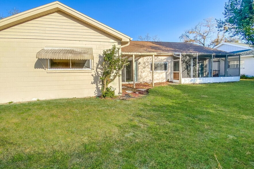 Building Photo - 13021 Sirius Ln
