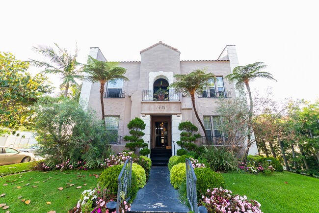Building Photo - 1451 Ridgeley Dr