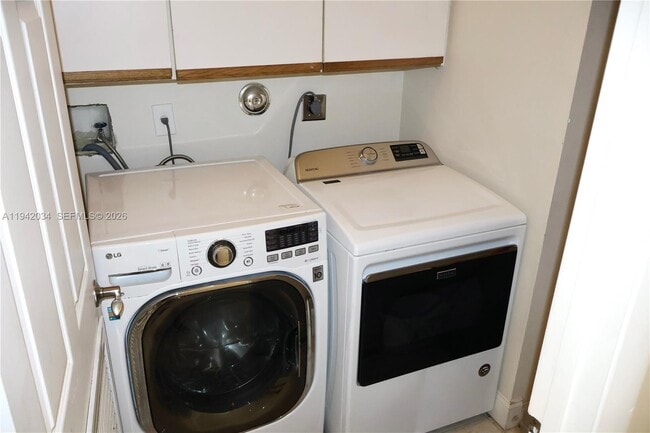 Building Photo - 1521 NW 105th Ave