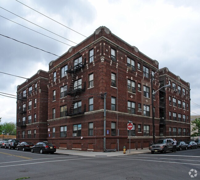 Essex Plaza III 150 Orchard St Newark NJ 07102 Apartment Finder