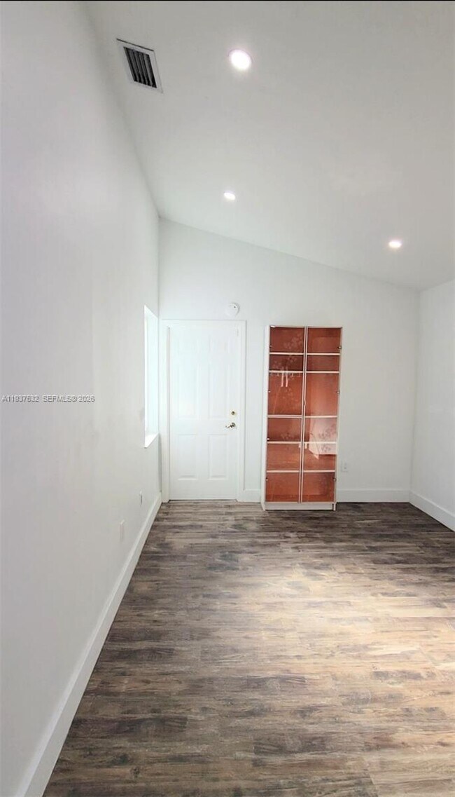 Building Photo - 22225 SW 100th Ave