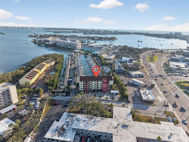 Building Photo - 1750 Harbor Pl