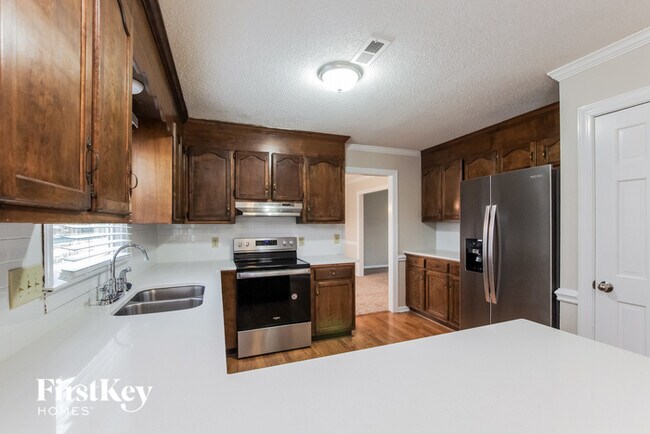 Building Photo - 2310 Fernridge Ln