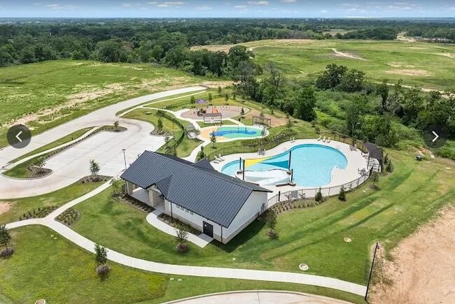 Building Photo - 3918 Windy Whisper Dr