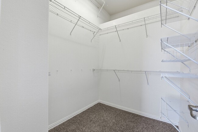Building Photo - 16023 Powder Springs Ln