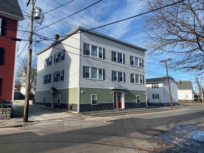 Building Photo - 133 Second St