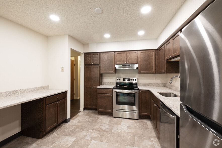 2BR Kitchen - Shady Lane Apartments