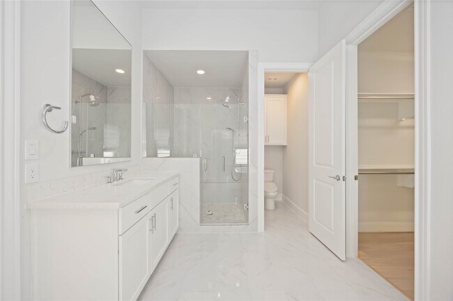 Building Photo - 610 Delmar St