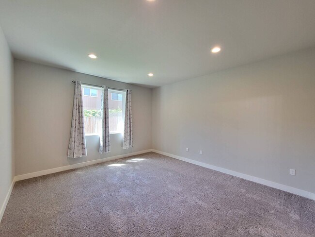 Building Photo - 1951 W 39th Ave