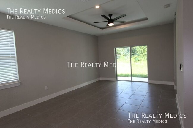 Building Photo - 56 Cordona Dr