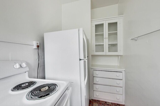 Building Photo - 2338 Channing Way