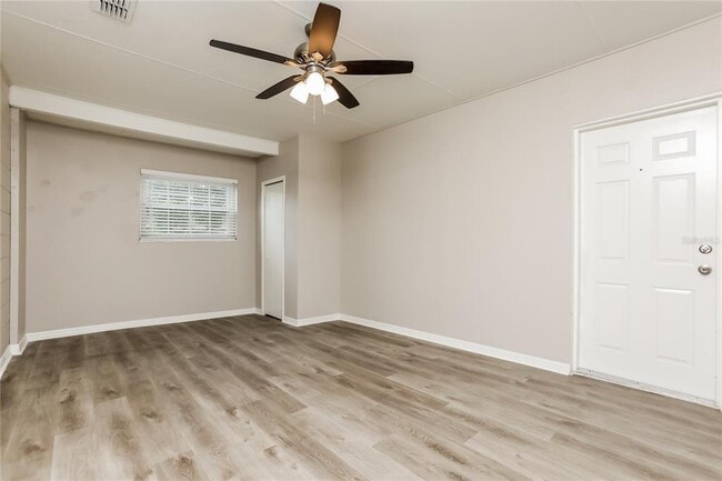 Building Photo - 690 Wells St