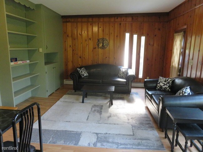 Building Photo - 4 br, 2 bath House - 337 Coddington Road 3...