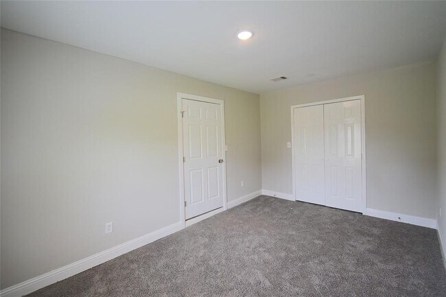 Building Photo - 12806 Cinder Cone Trail