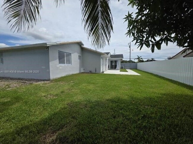 Building Photo - 11624 NW 17th Ave