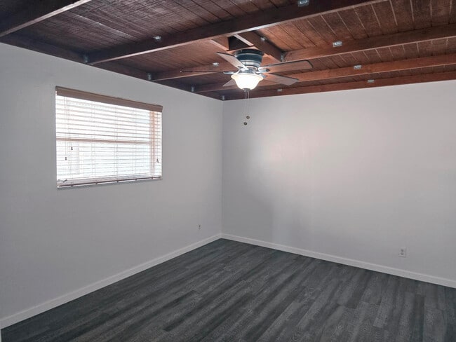 Building Photo - 5713 NW 65th Terrace