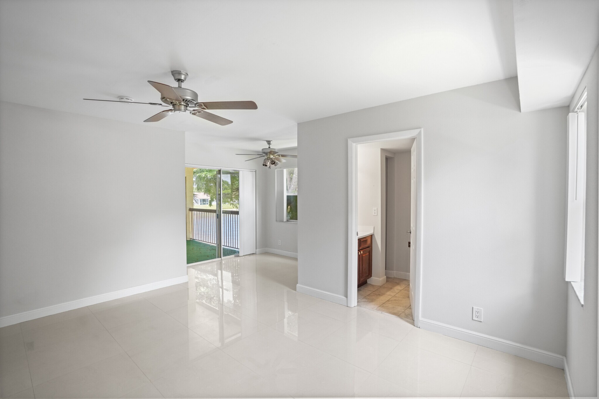 Building Photo - 7640 Westwood Dr