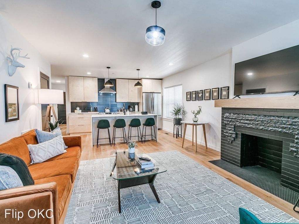 Building Photo - 808 NW 23rd St