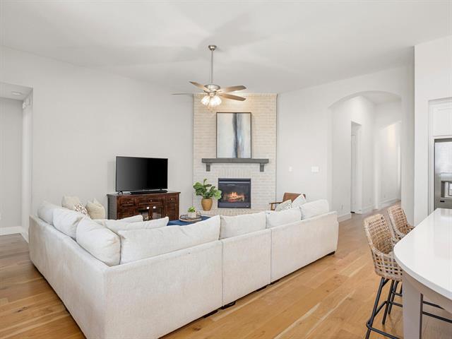 Building Photo - 317 Legna Dr