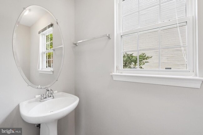 Building Photo - 26091 Lands End Dr