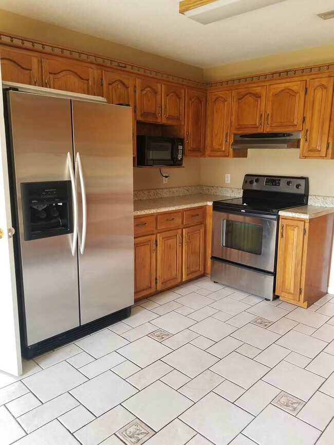 Building Photo - Ashley Lane, Enterprise, AL (Level Plains area)