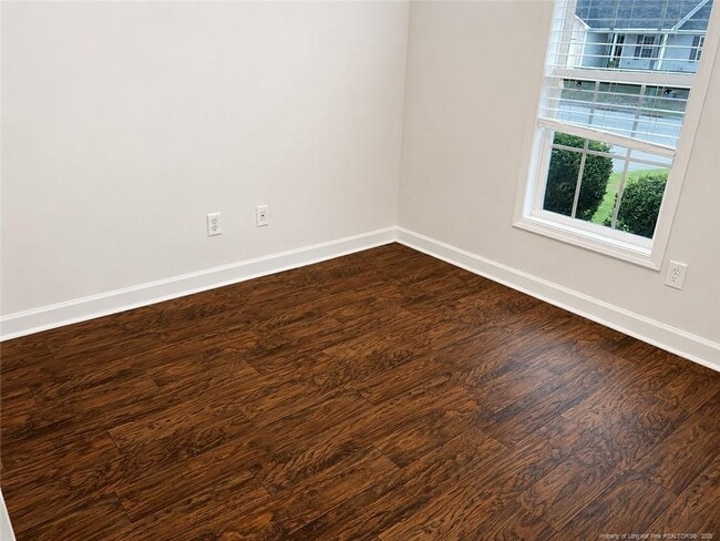 Building Photo - 2211 Puffin Pl