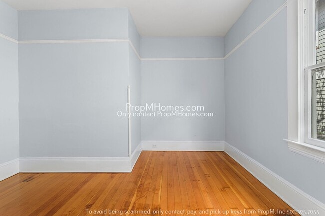 Building Photo - Ground Level Two Bedroom Duplex In The Heart Of NE Portland!