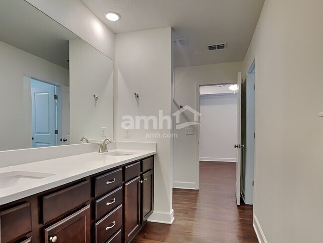 Building Photo - 12330 Paperbark Pl