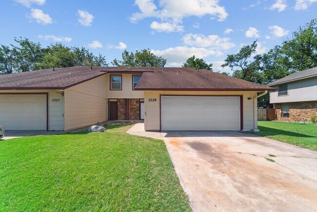 Building Photo - 3227 S Allegheny Ave