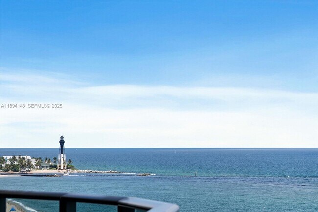 Building Photo - 900 N Ocean Blvd