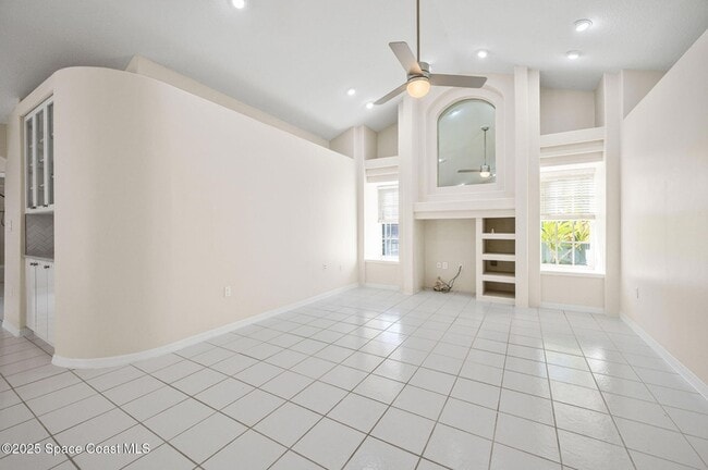 Building Photo - 174 Martesia Way