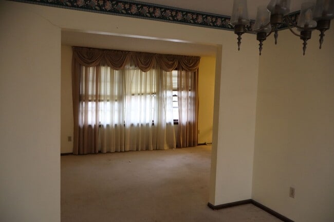 Building Photo - 1900 S El Dorado Dr