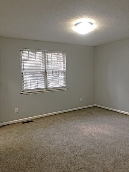Building Photo - 505 Sherwood Ct