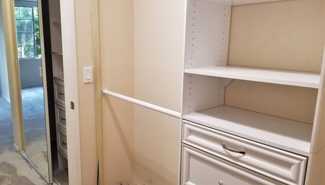 Building Photo - Beautiful 2 Bed, 2 Bath Condo in Great Valley Village Neighborhood