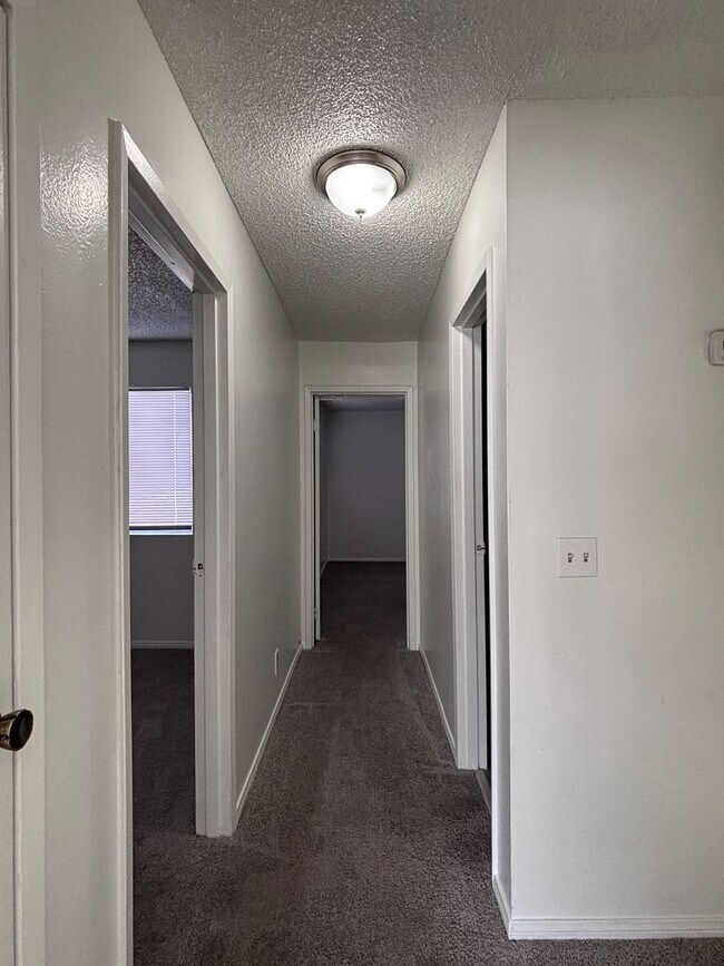 Building Photo - Charming Two-Story Townhouse with Fresh Updates & Prime Location