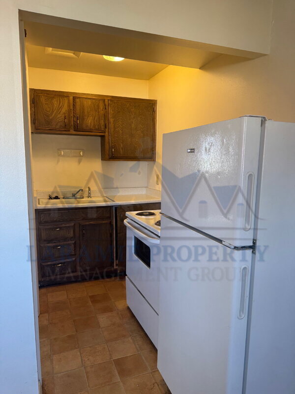 Building Photo - 706 Downey St