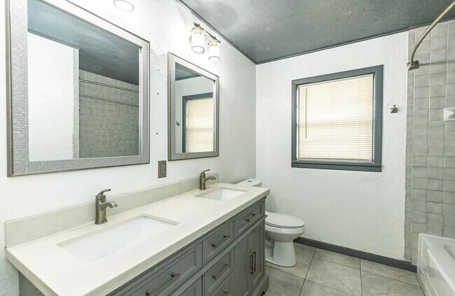 Building Photo - 3712 37th St