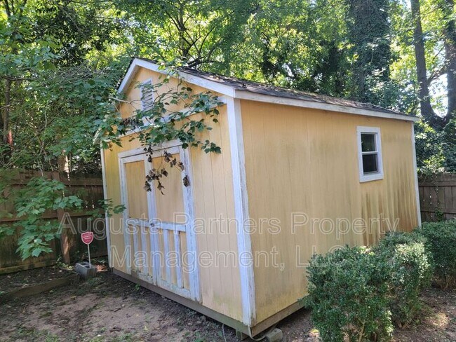 Building Photo - 157 Moss Creek Dr
