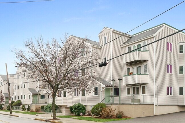 Building Photo - 622 Boston Ave