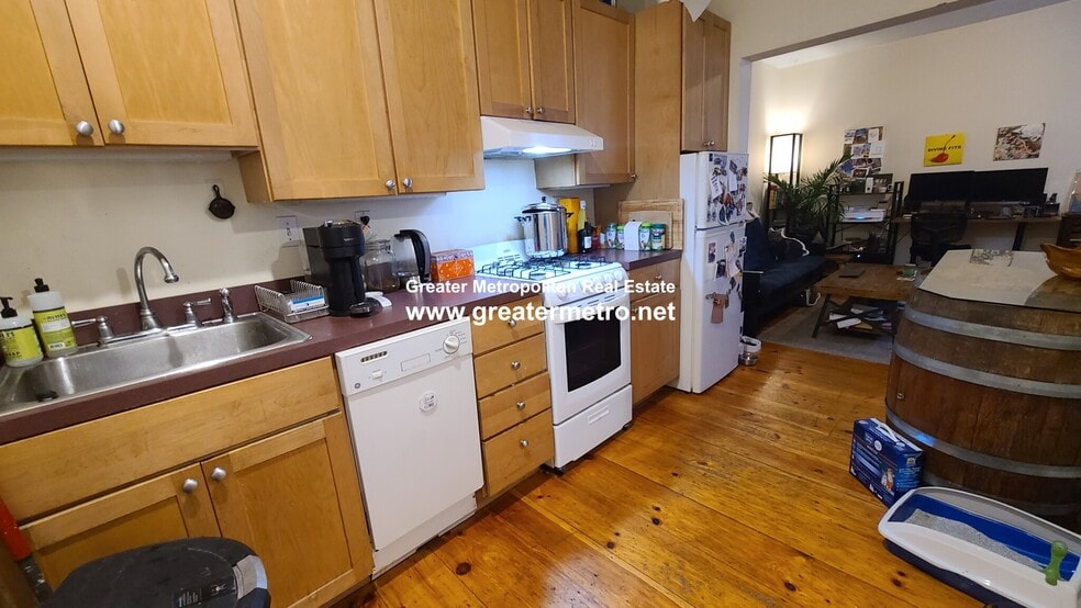 Building Photo - 1 Foster St