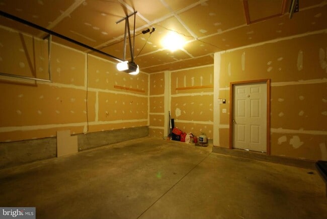 Building Photo - 908 Reserve Champion Dr