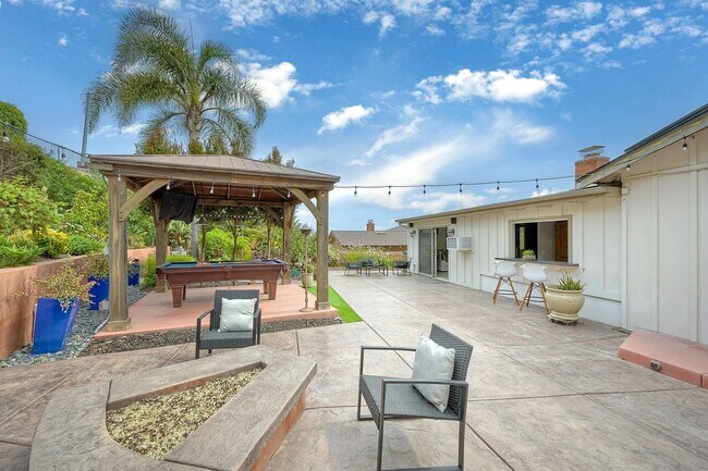 Building Photo - Charming 4-Bedroom Home in Bay Park — Move-In Special!!!