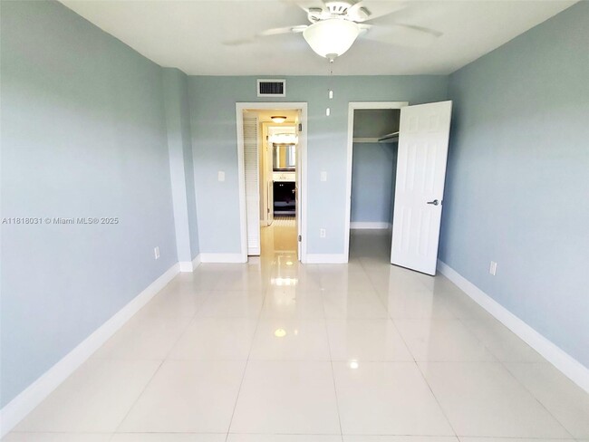 Building Photo - 9455 W Flagler St
