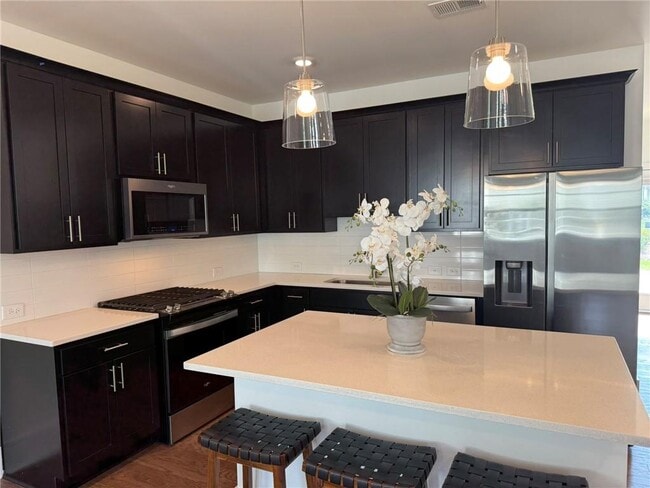 Building Photo - 1645 Aeslin Dr NW
