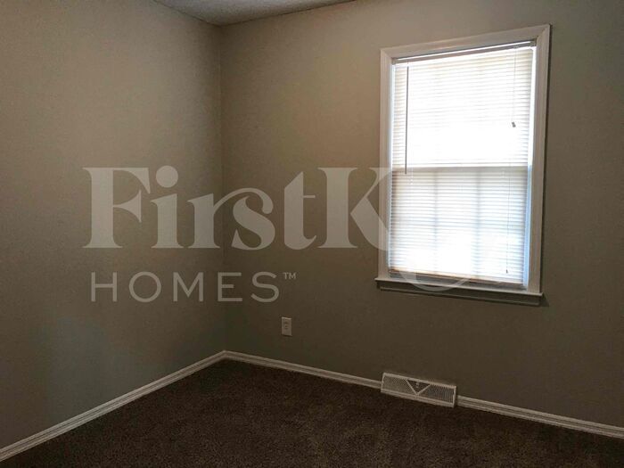 Building Photo - 7714 E 90th Terrace