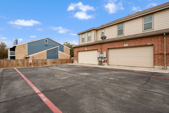 Building Photo - 2642 Grayson Way