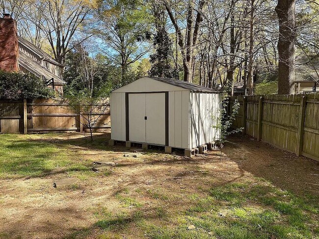 Building Photo - 1696 Hapano Dr