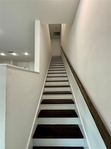 Building Photo - 4211 Delano Pl